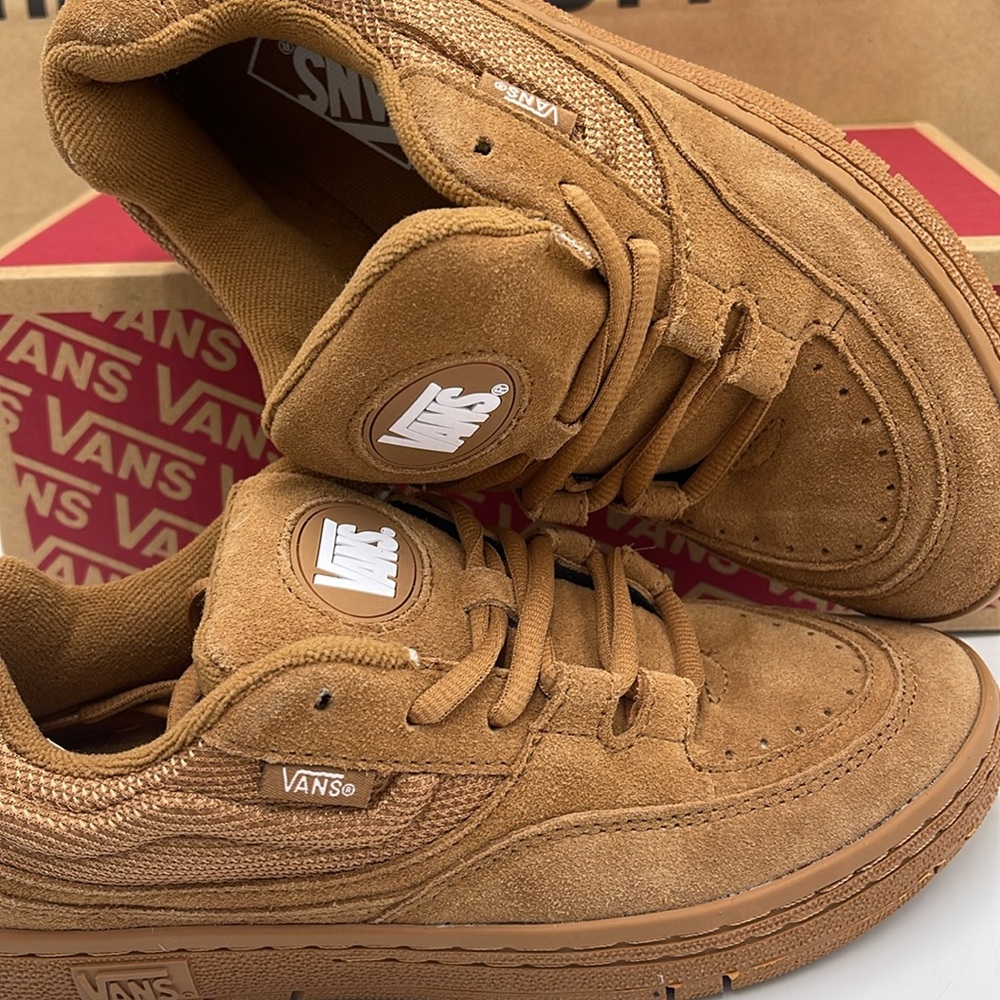 Vans Men’s Speed Ls Chipmunk Mono
VN000CTNGWT Sneakers - Picture 14 of 16